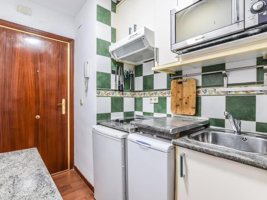 Apartamento Puente De Segovia Apartamento Madri Exterior foto
